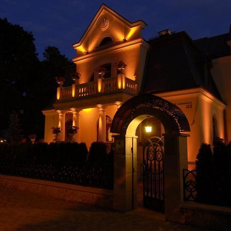 Luxury Boutique Andreevskiy Lviv Buitenkant foto