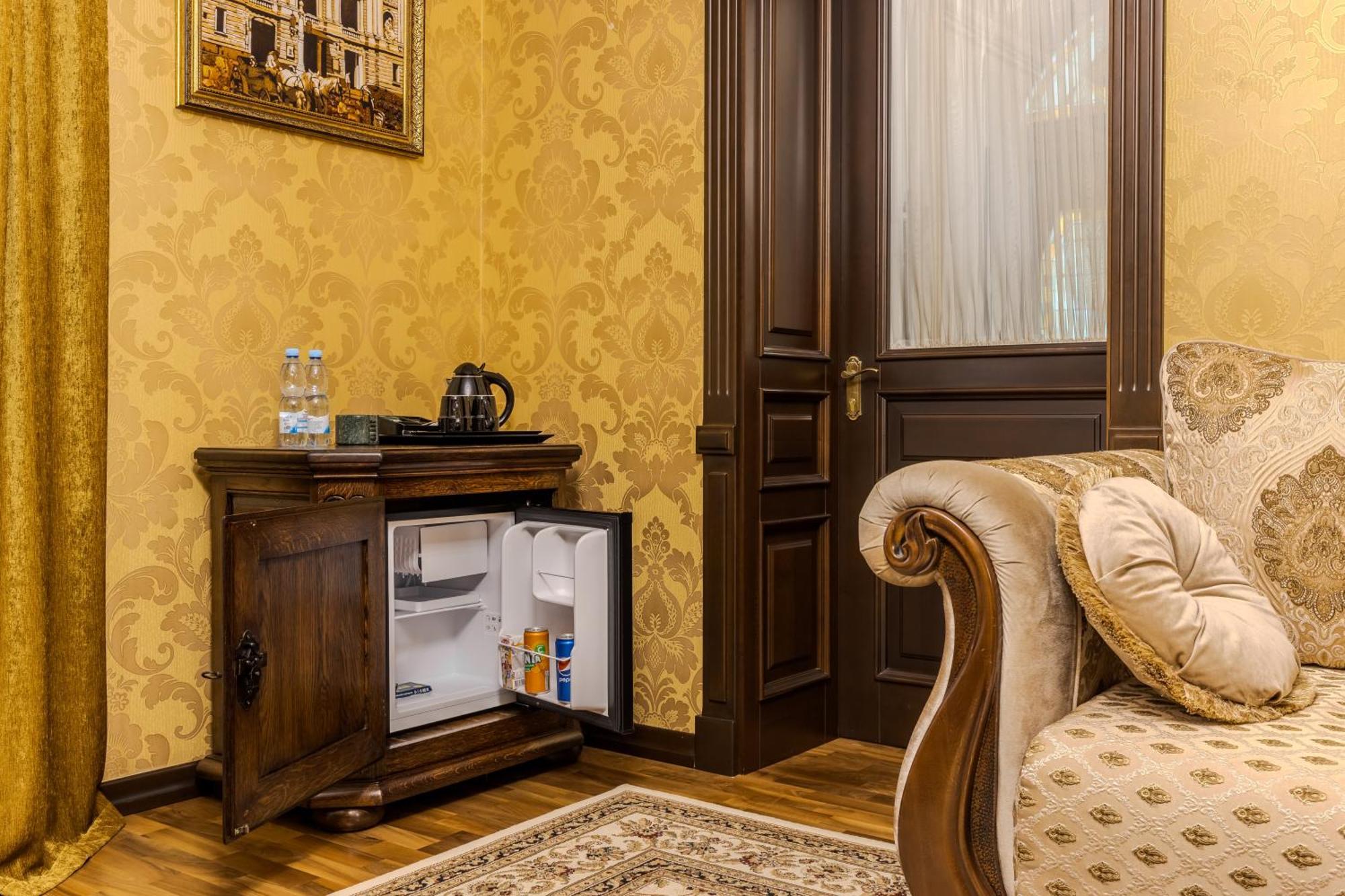 Luxury Boutique Andreevskiy Lviv Buitenkant foto