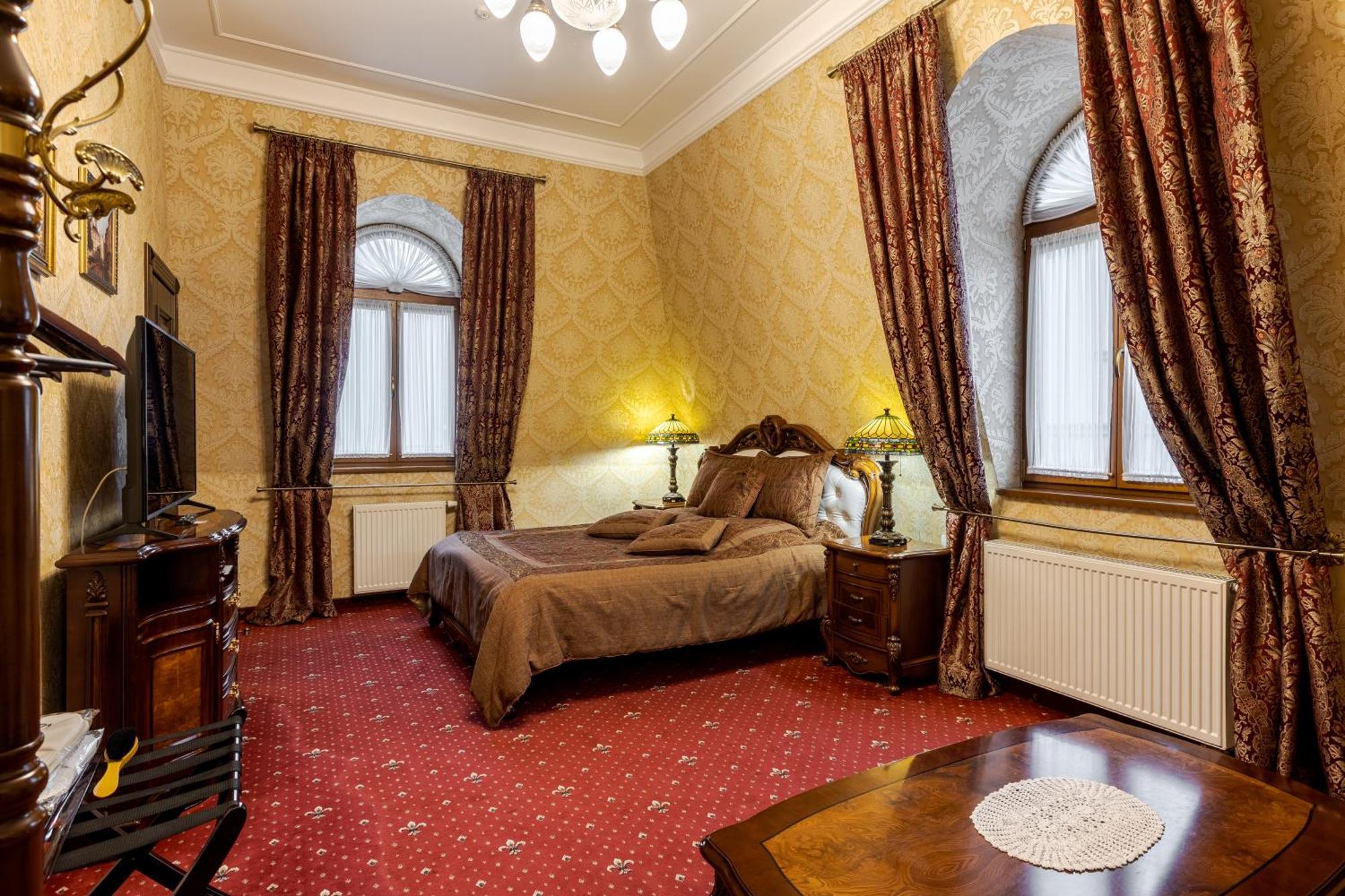 Luxury Boutique Andreevskiy Lviv Buitenkant foto
