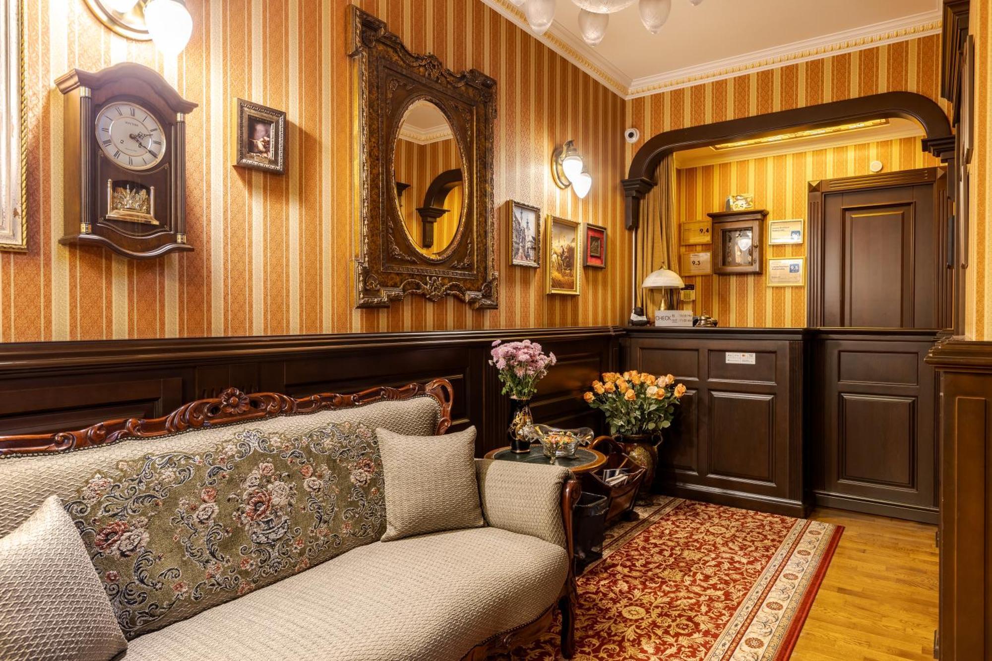 Luxury Boutique Andreevskiy Lviv Buitenkant foto