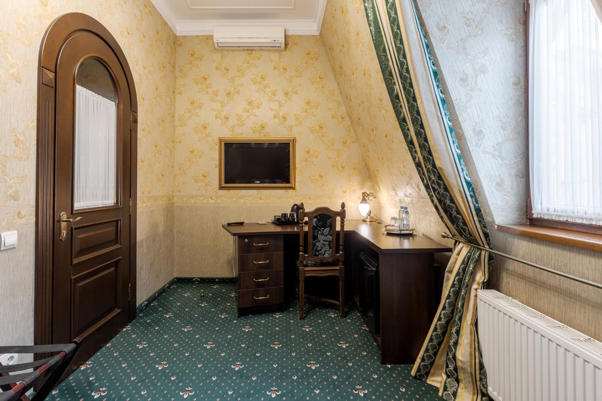 Luxury Boutique Andreevskiy Lviv Buitenkant foto