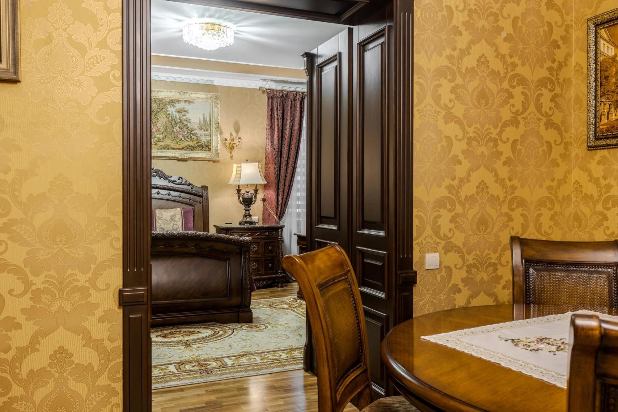 Luxury Boutique Andreevskiy Lviv Buitenkant foto