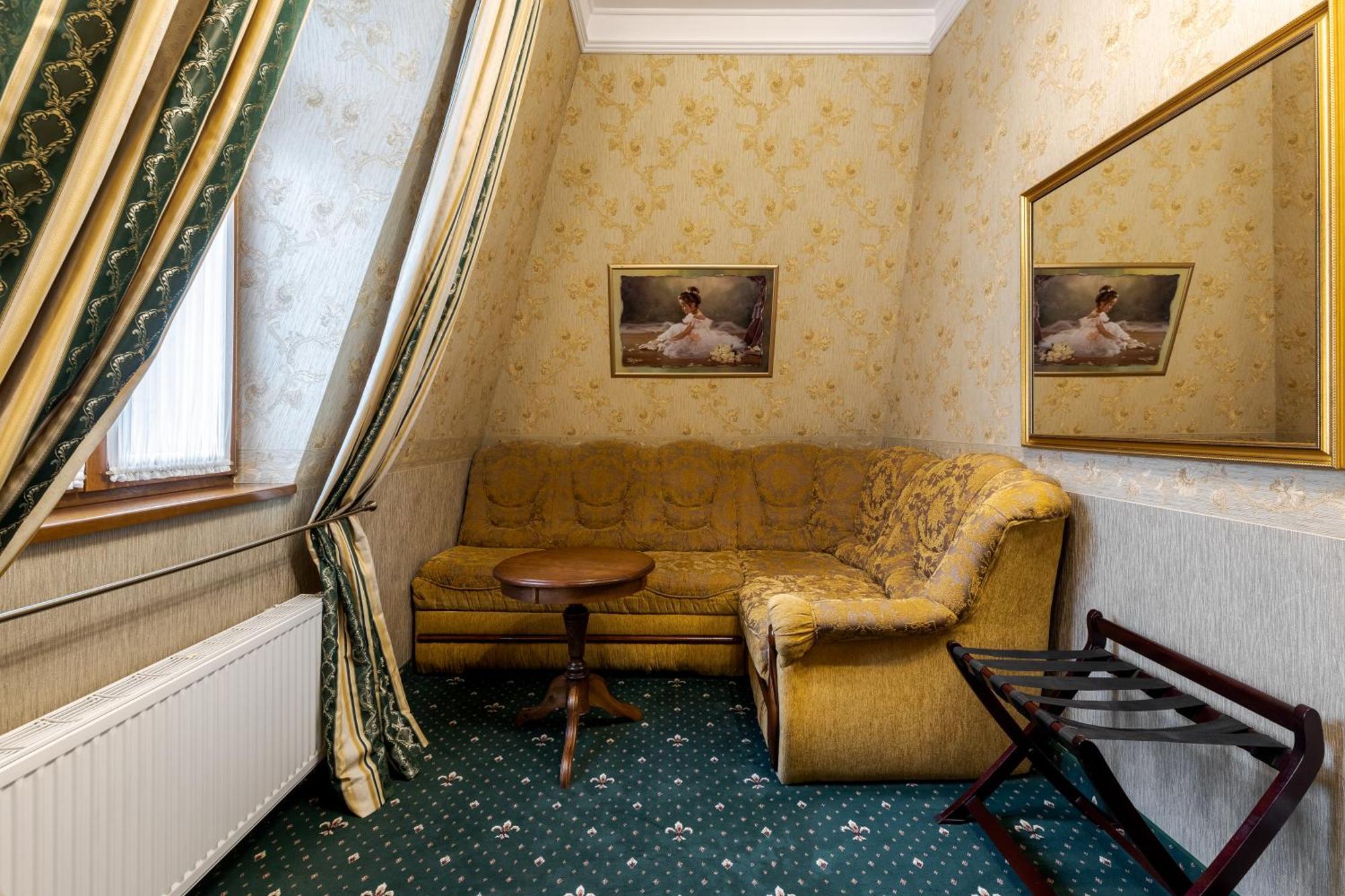 Luxury Boutique Andreevskiy Lviv Buitenkant foto